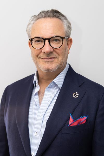 greg-van-praagh